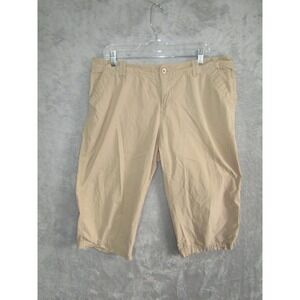Cato Woman Khaki Tan Capri Pants Womens Cargo Style Relaxed Fit Casual Cropped